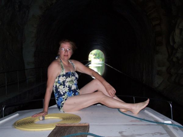 Kerry in tunnel